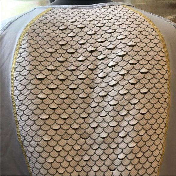 Nike Sphere React Mermaid Scale Back Top Medium - Picture 6 of 8